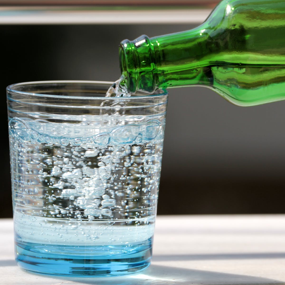 Can I drink sparkling water while I'm fasting?